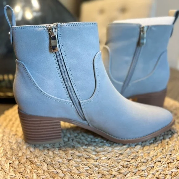 New Zippered Grey Booties - Picture 7 of 7